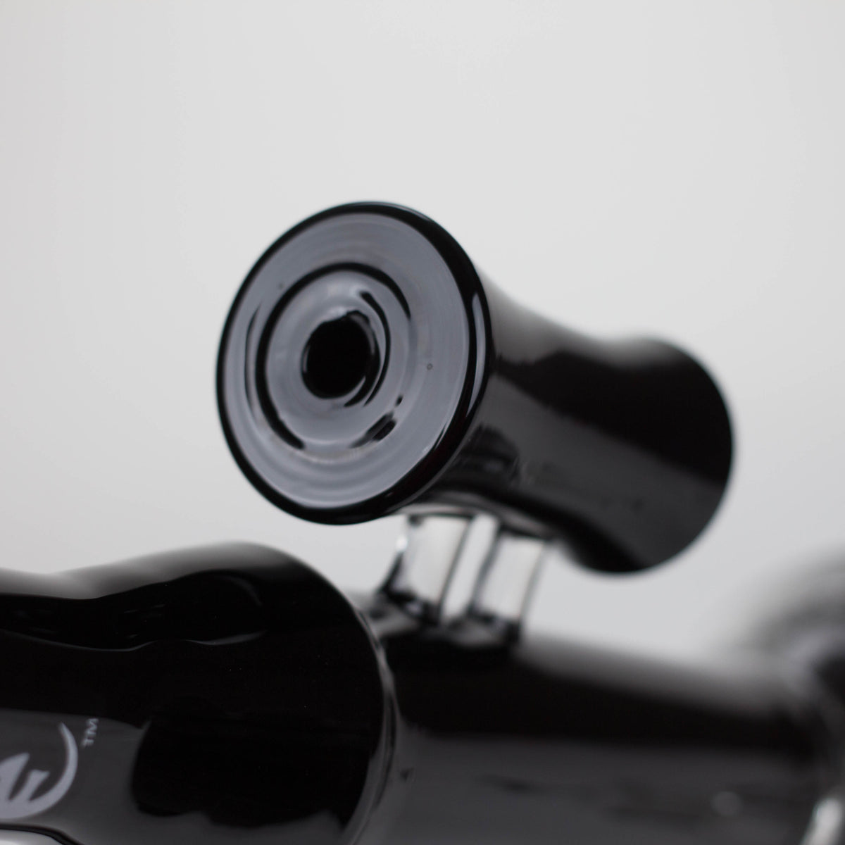 Xtreme 20 Inch AK47 Beaker Bong