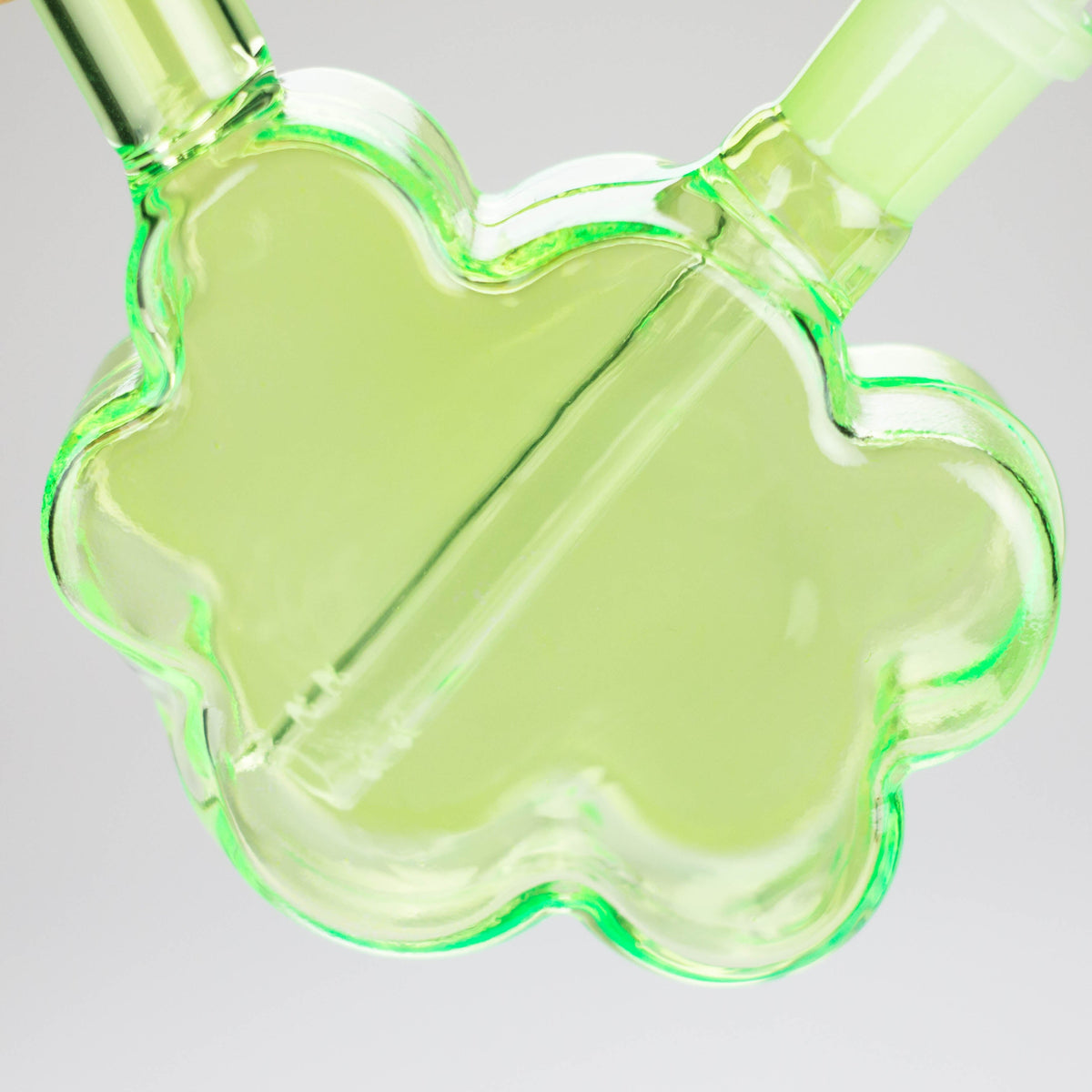 Soft Glass Body of the Green Cloud Glass Bong