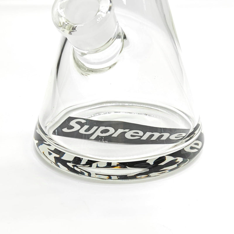 Base of the 20 inch Supreme X LV Beaker Bong