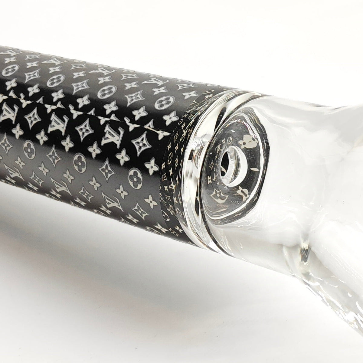 Glass Neck of the 20 inch Supreme X LV Beaker Bong