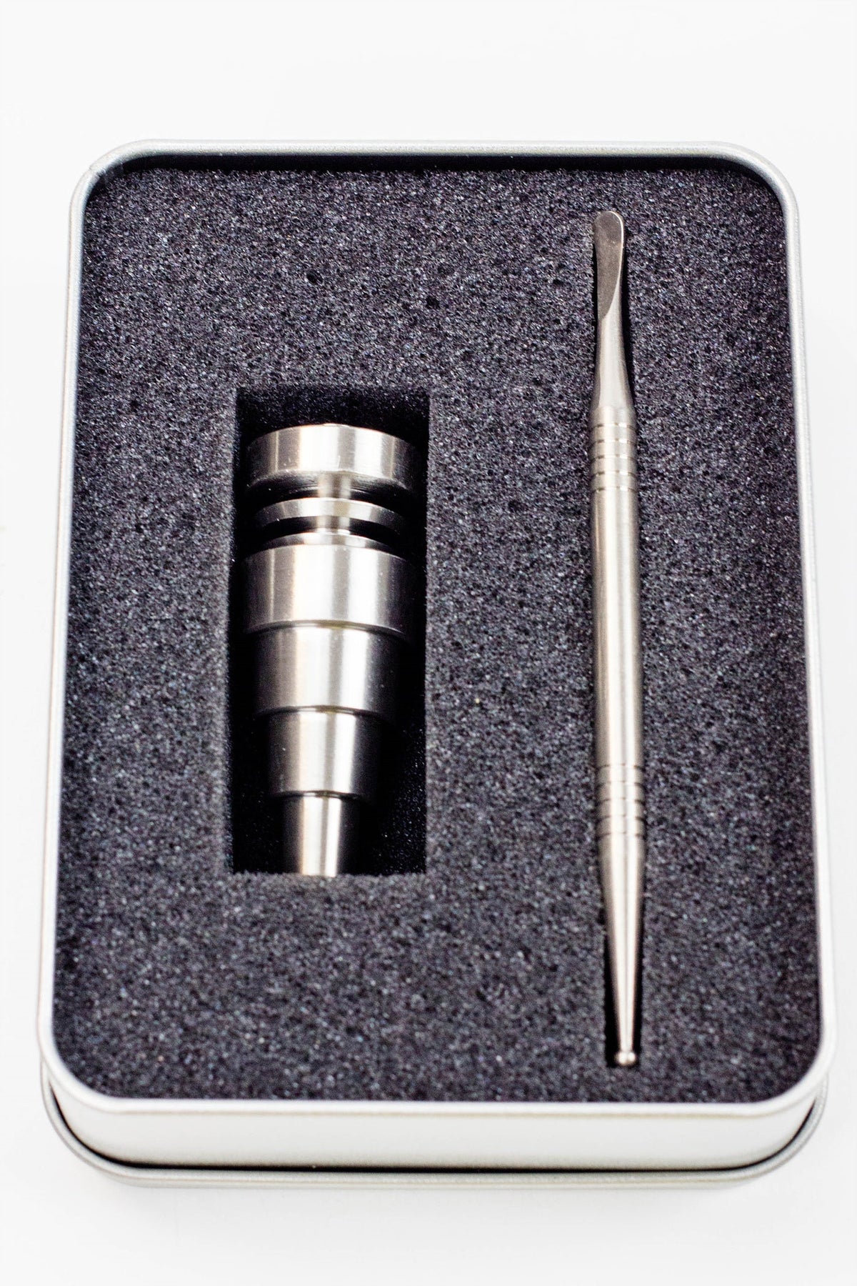 Close-Up of Titanium 6-in-1 Silver Domeless Nail for Dabbing in Package