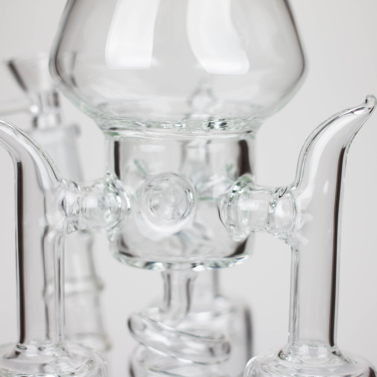 Borosilicate Glass Body of the 20 Inch Big Recycler Bong With Coiled Diffuser