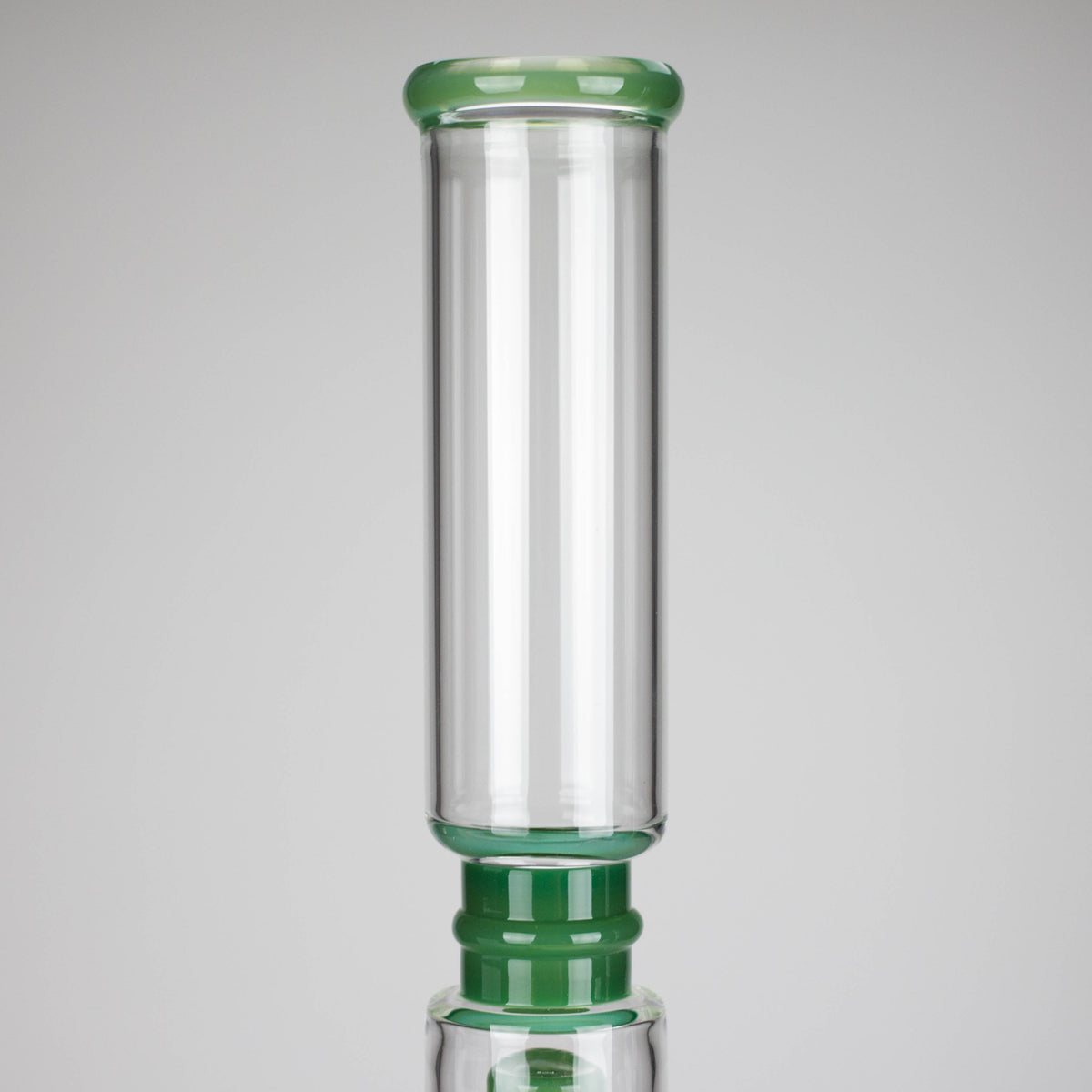 Mouthpiece of the Huge Straight Tube Bong With Dual Percolators