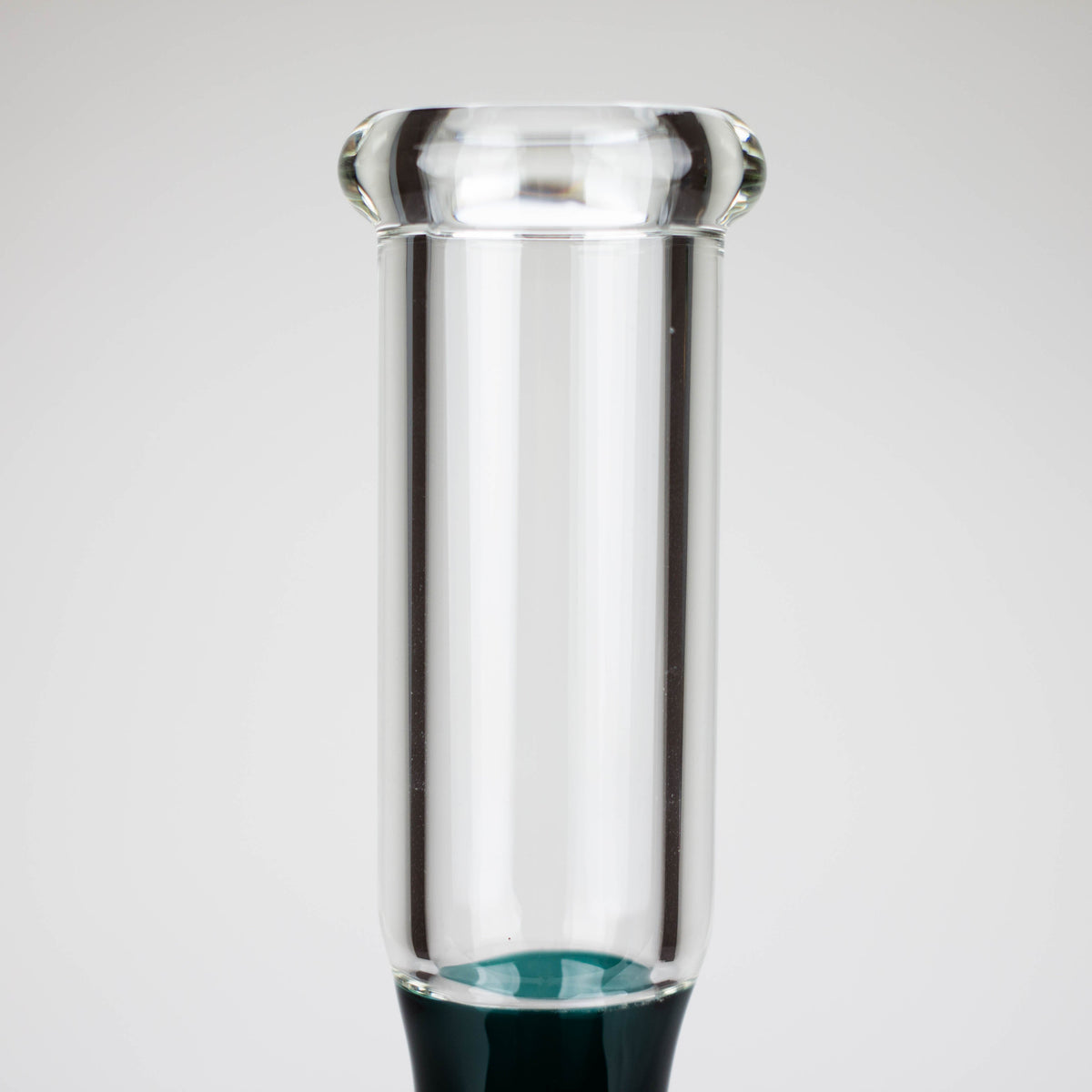 Glass Neck of the 14 Inch Pinched Beaker Bong