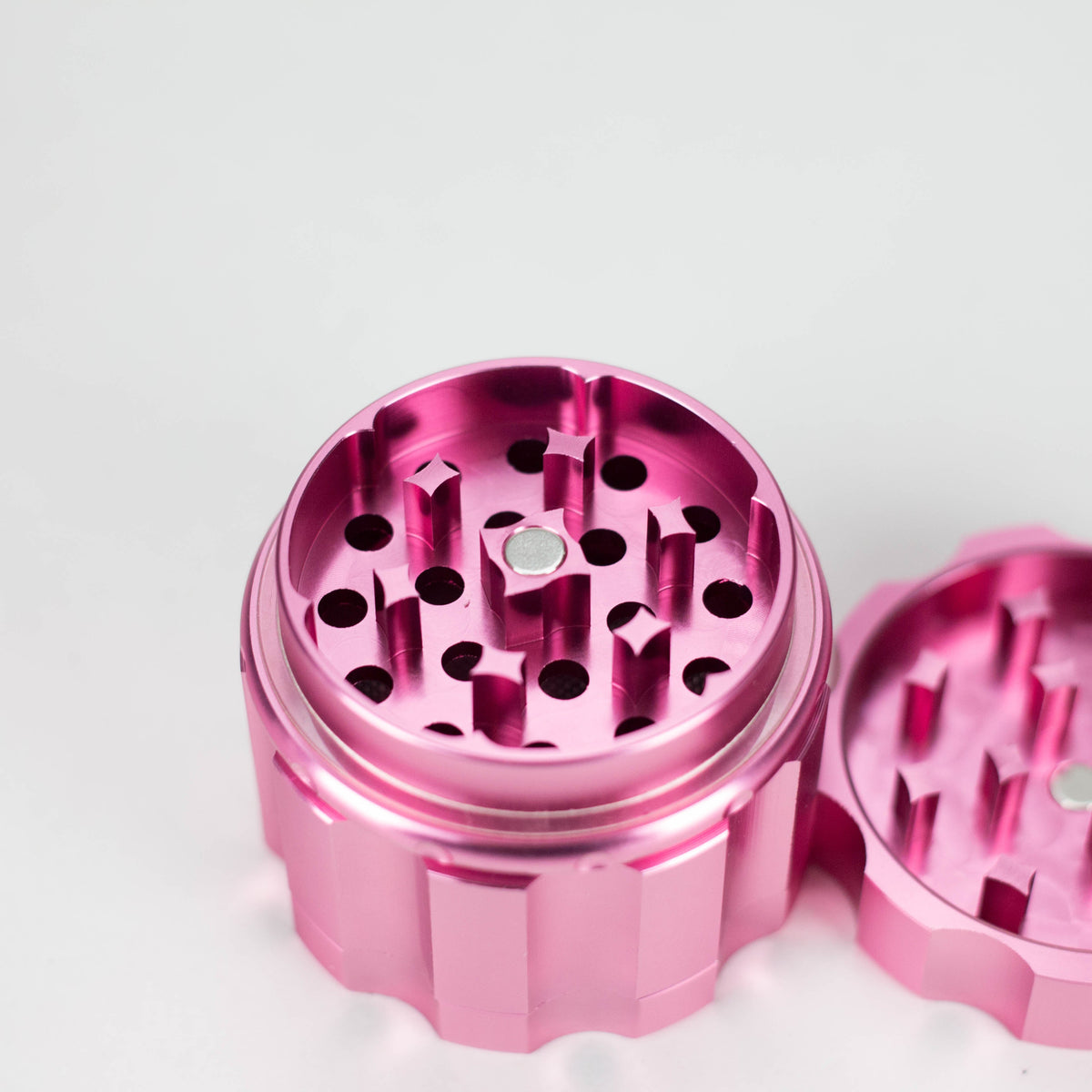 Honey Puff 4-Piece Metal Herb Grinder With Sharp Teeth