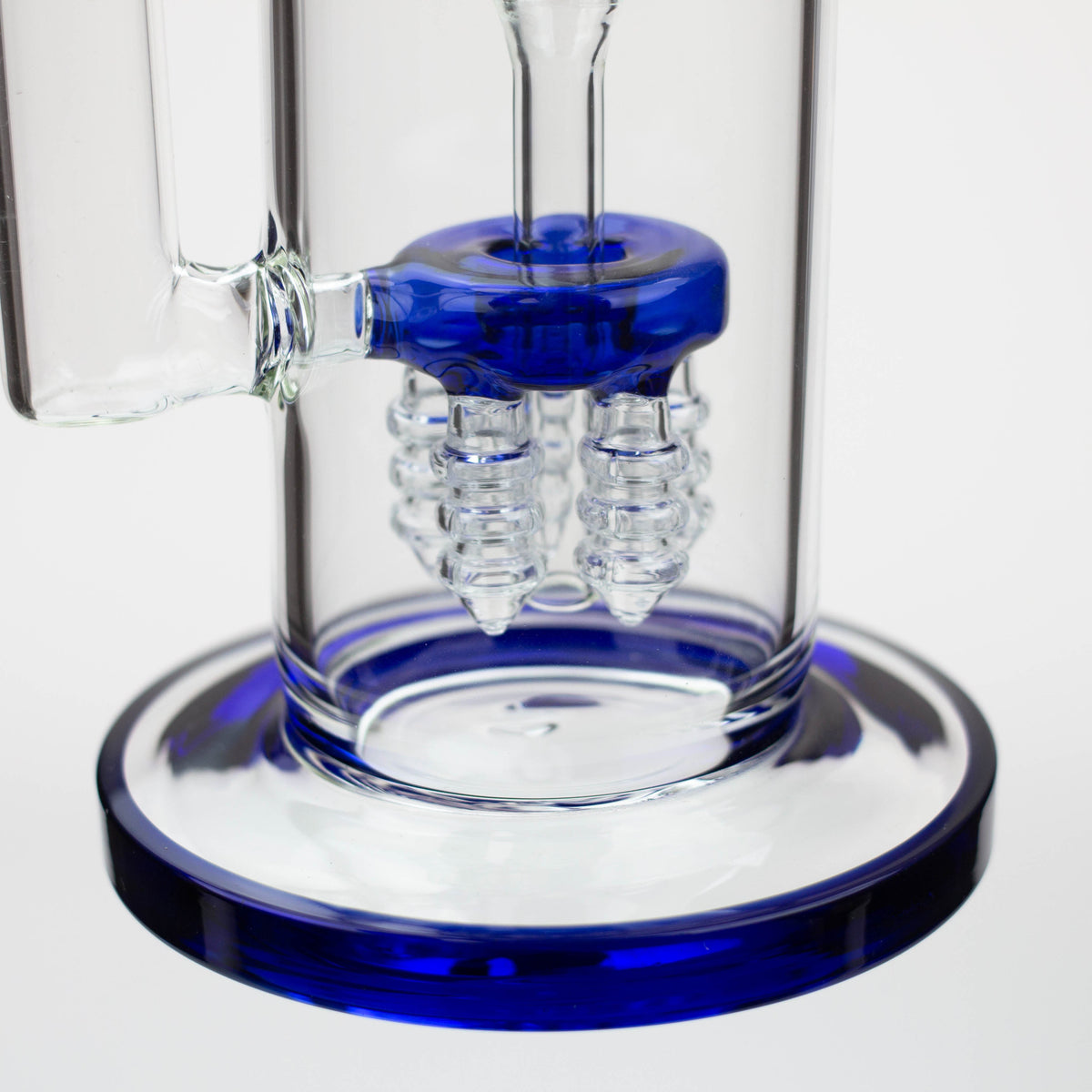 Base of the H2O 17 inch Mushroom Diffuser Bong in Blue