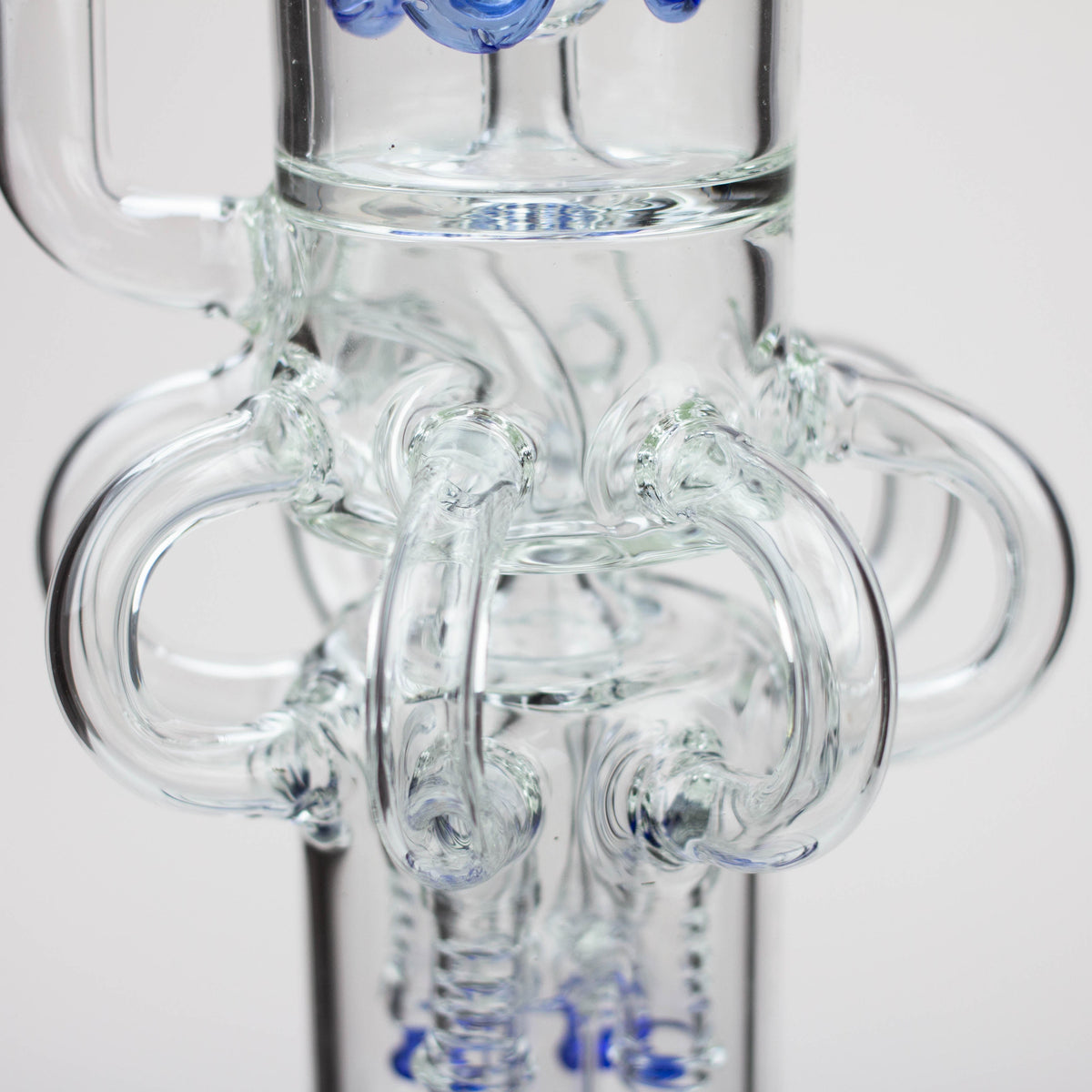 8 returning tubes on the H2O 15 inch Recycler Dab Rig