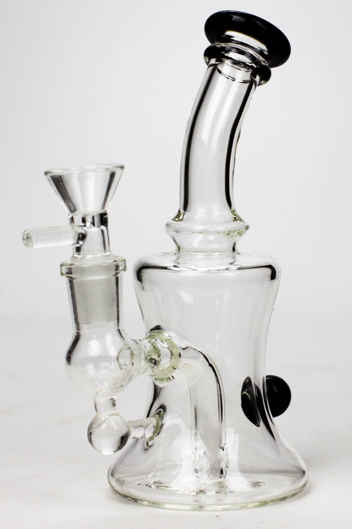 6" Skirt dab rig with 3-Hole Diffuser Black