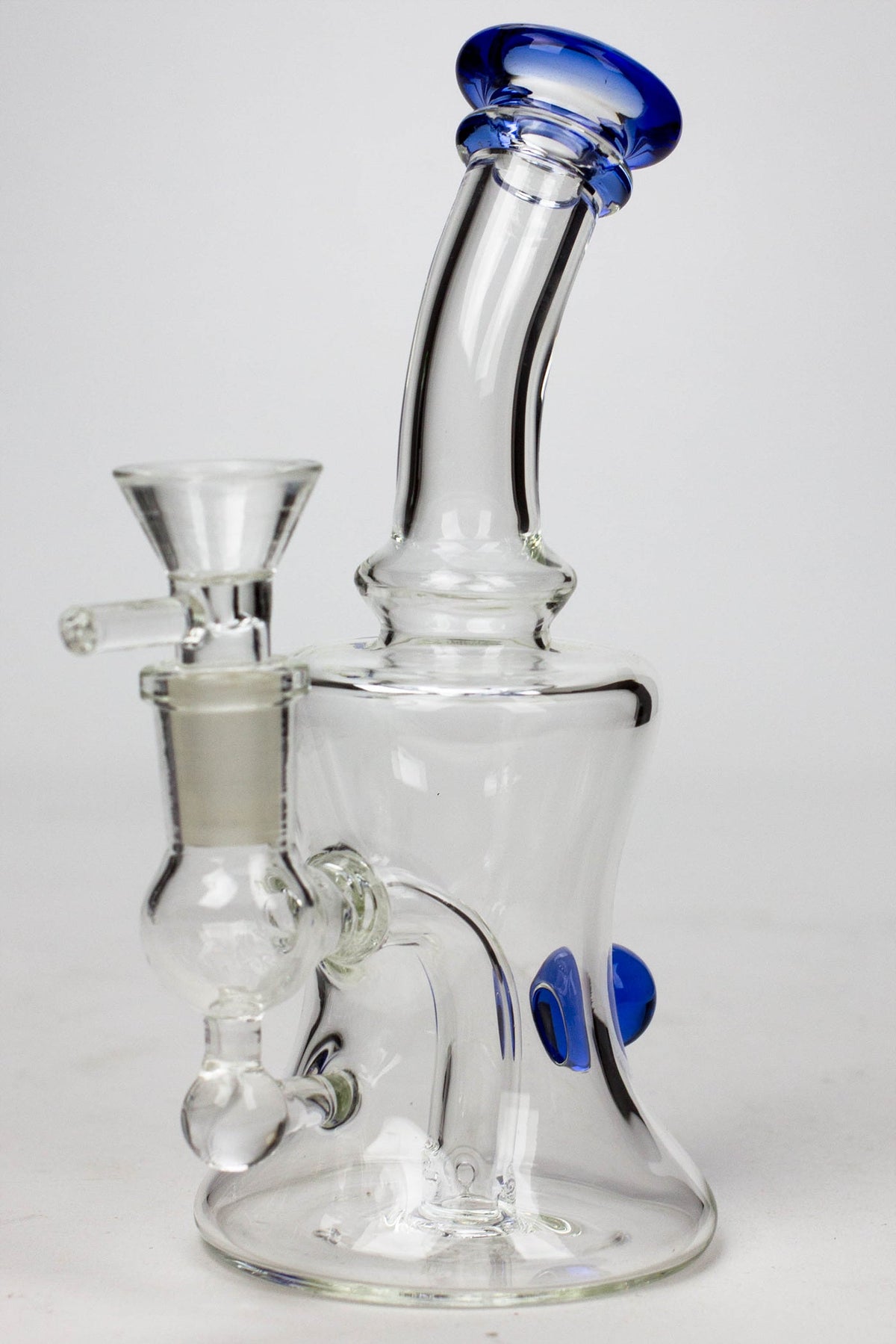 6" Skirt dab rig with 3-Hole Diffuser Blue