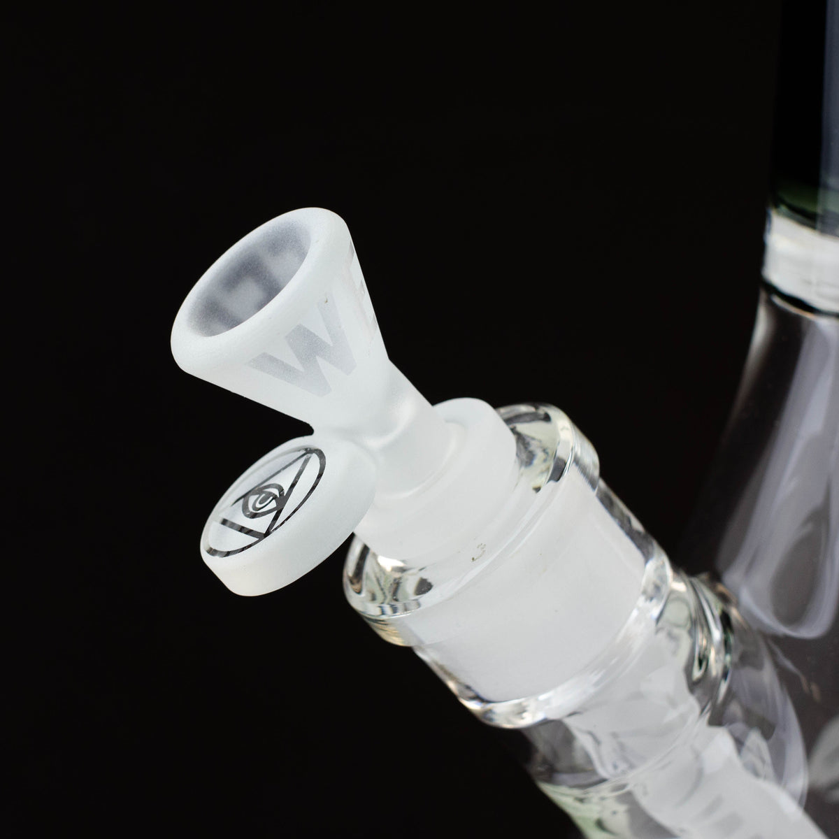 Up-close view of WENEED® 15-inch glass beaker bong bowl.