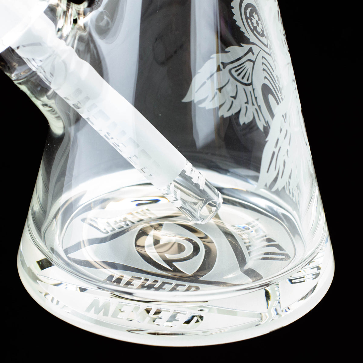 Up-close view of WENEED® 15-inch glass beaker bong base.