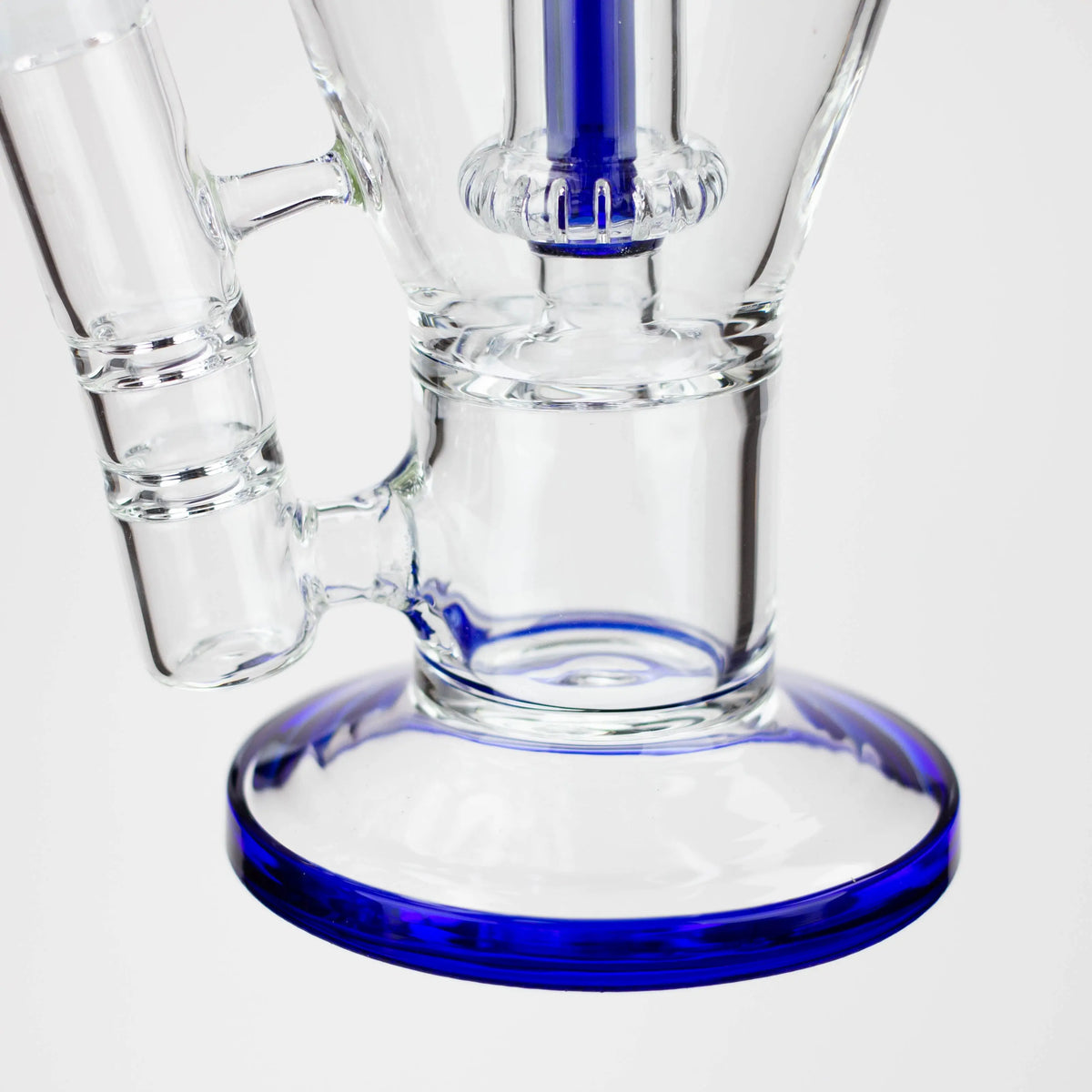 Base of the AQUA Glass Showerhead Perc Dab Rig Hyrbid