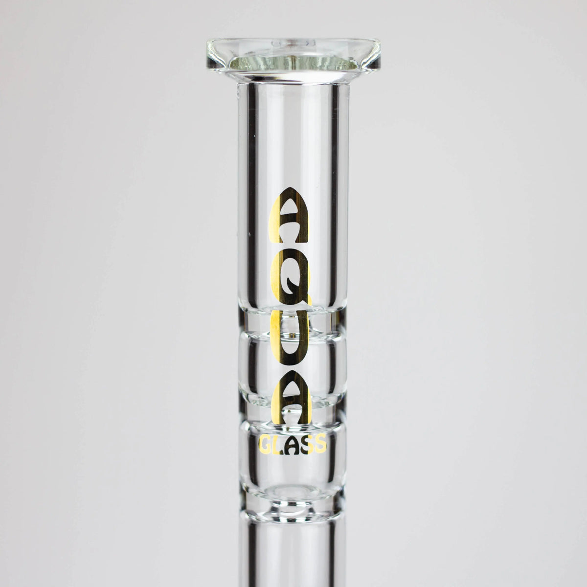 Glass Tube and mouthpiece of the AQUA Glass Showerhead Perc Dab Rig Hyrbid