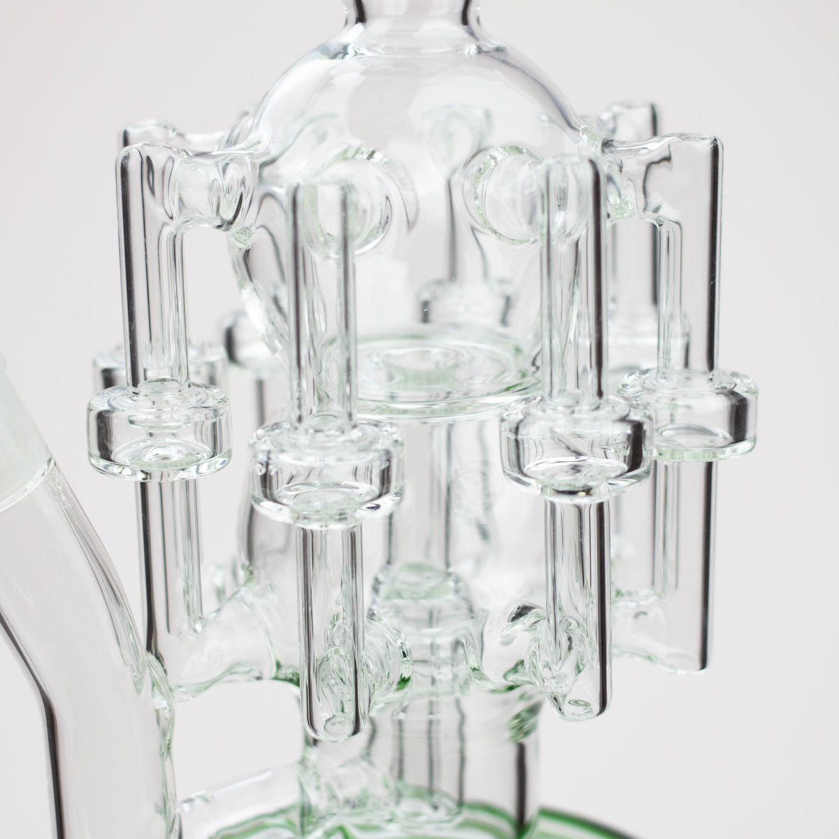 8 Returning Chambers on the H2O Tentacle Recycler Bong