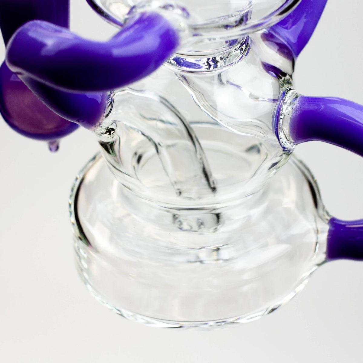 Extreme Close Up of the Stemless Design and Glass Base of the 8 inch SOUL Glass Recycler Hybrid Dab Rig 