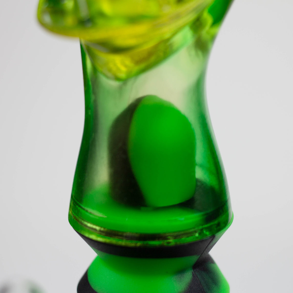 Diffuser in the 9 Inch Monster Eye Silicone Dab Rig from WENEED